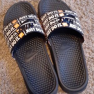 Nike slides